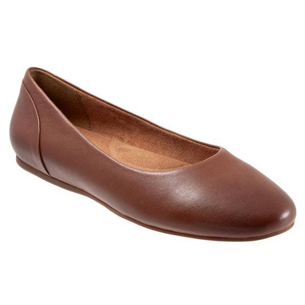 SoftWalk Shiraz Women's Ballet Flat Leather Comfort Shoe