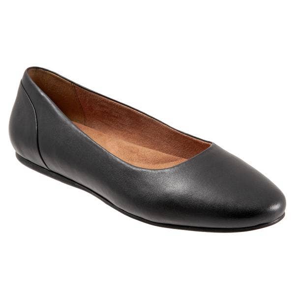 SoftWalk Shiraz Women's Ballet Flat Leather Comfort Shoe