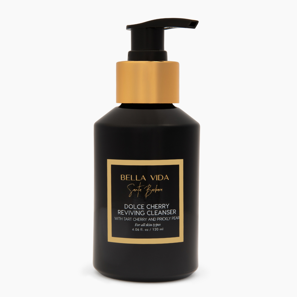 Dolce Cherry Reviving Cleanser with Tremella Mushroom